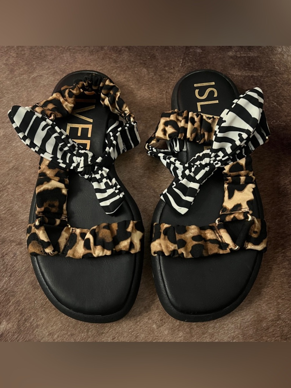 🌺 New Leopard & Zebra Print sandals by Island River